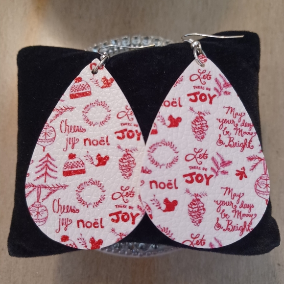 White Red Leather Teardrop Holiday Phrase Word Dangle Drop Earring - Picture 3 of 5